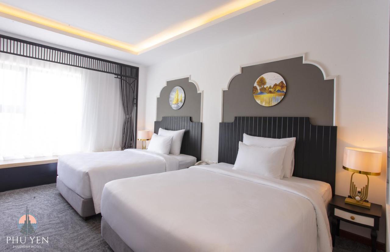 Phu Yen Everyday Hotel Туй Хоа Екстериор снимка