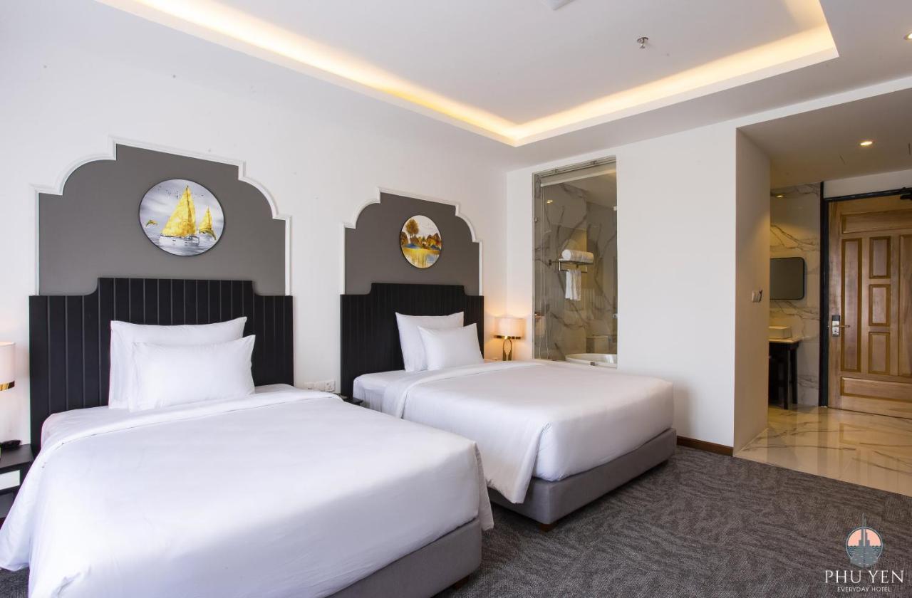 Phu Yen Everyday Hotel Туй Хоа Екстериор снимка