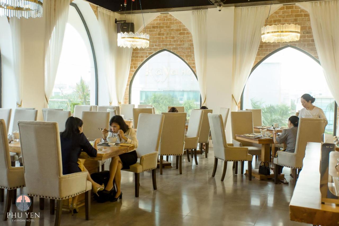Phu Yen Everyday Hotel Туй Хоа Екстериор снимка
