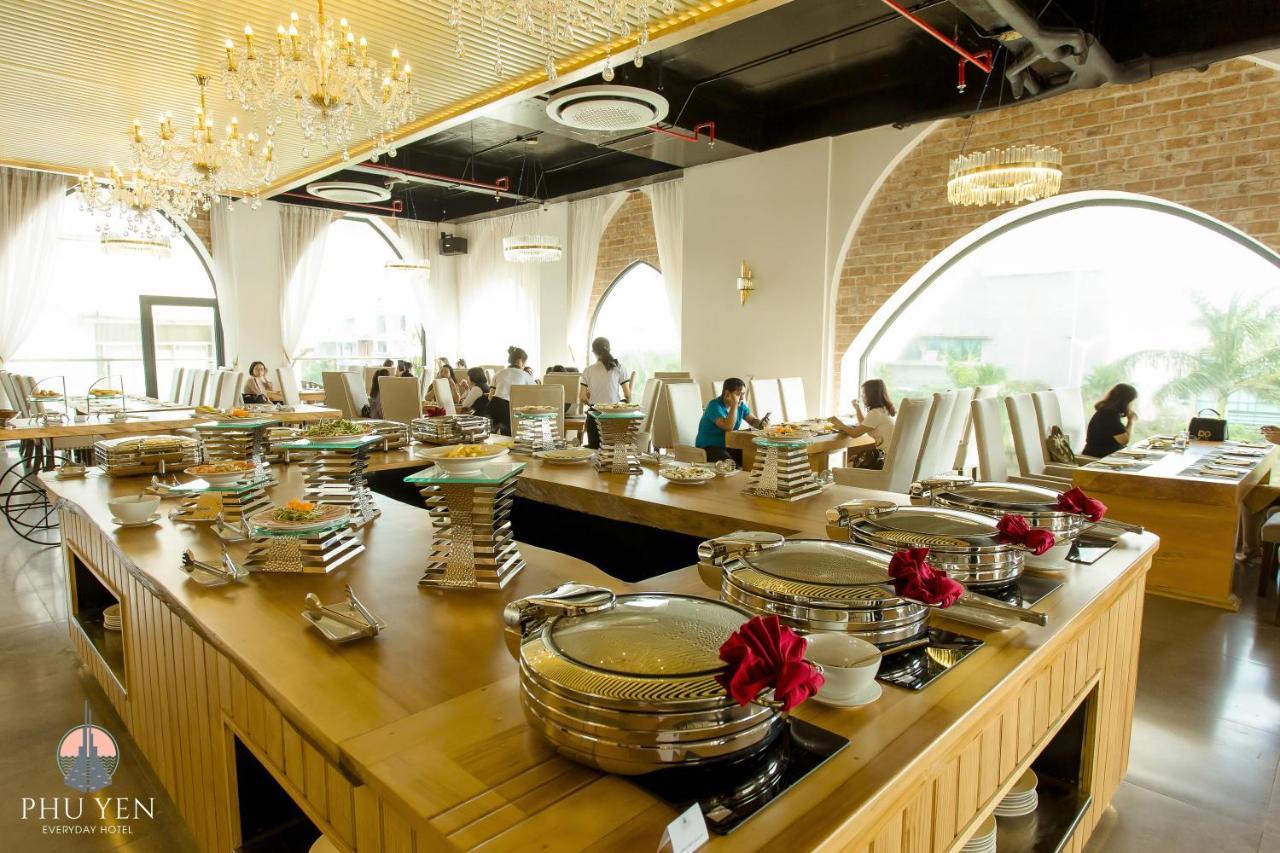 Phu Yen Everyday Hotel Туй Хоа Екстериор снимка