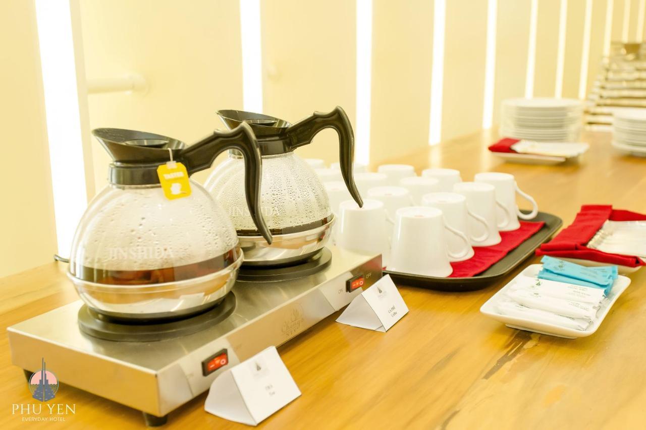 Phu Yen Everyday Hotel Туй Хоа Екстериор снимка