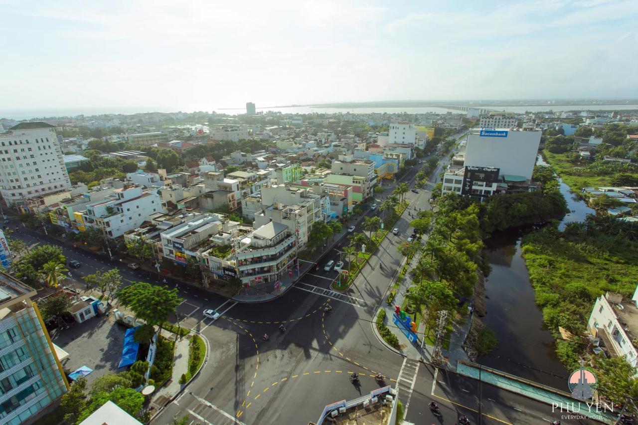 Phu Yen Everyday Hotel Туй Хоа Екстериор снимка