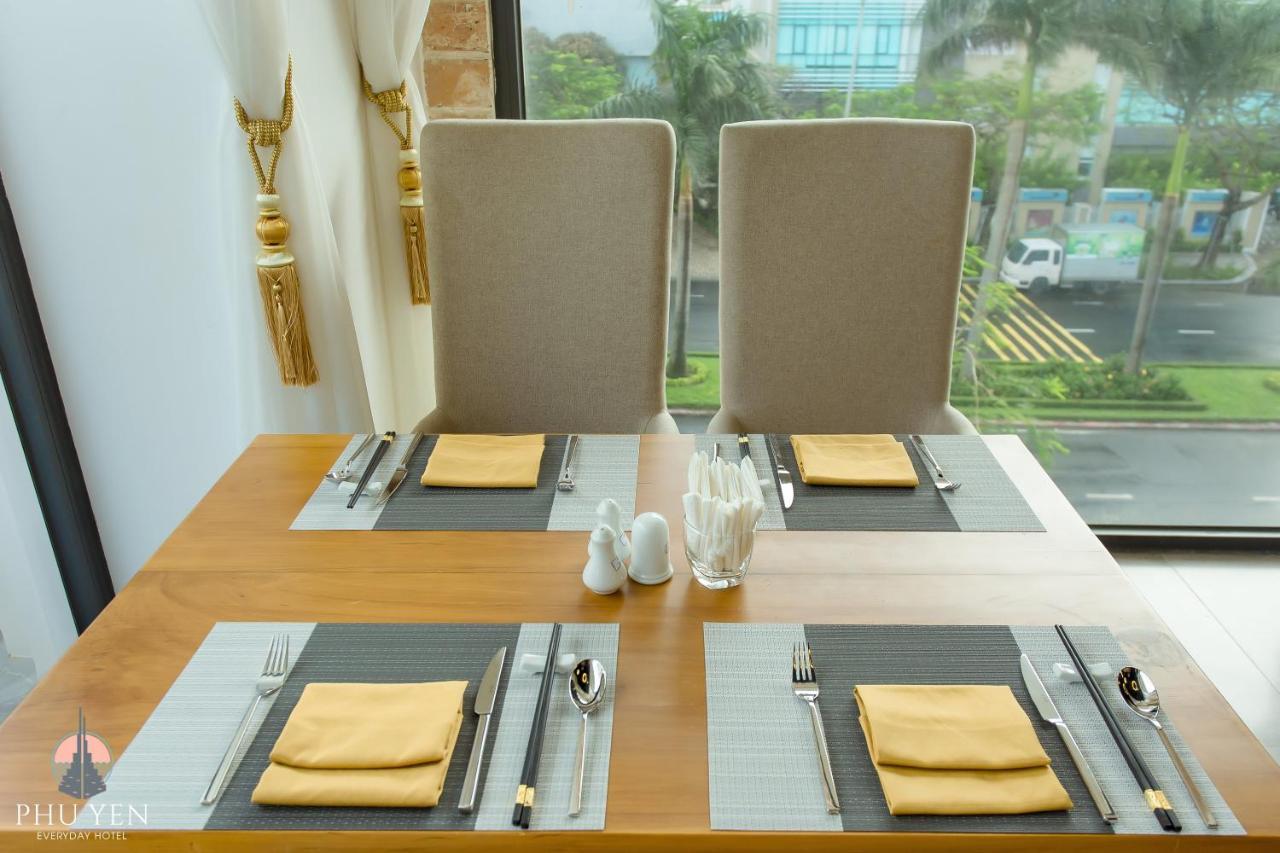 Phu Yen Everyday Hotel Туй Хоа Екстериор снимка