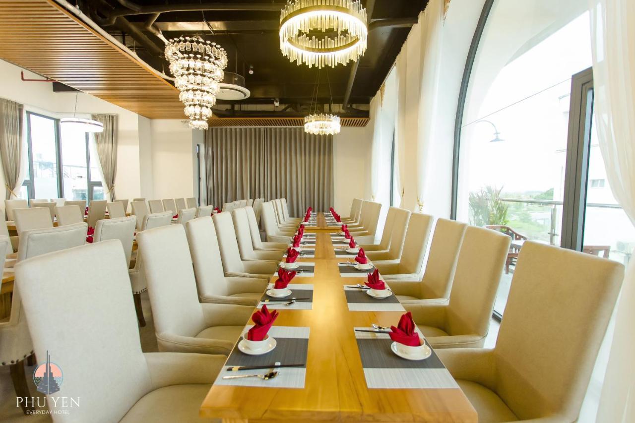 Phu Yen Everyday Hotel Туй Хоа Екстериор снимка