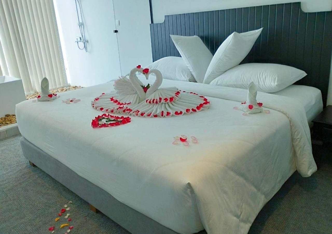 Phu Yen Everyday Hotel Туй Хоа Екстериор снимка
