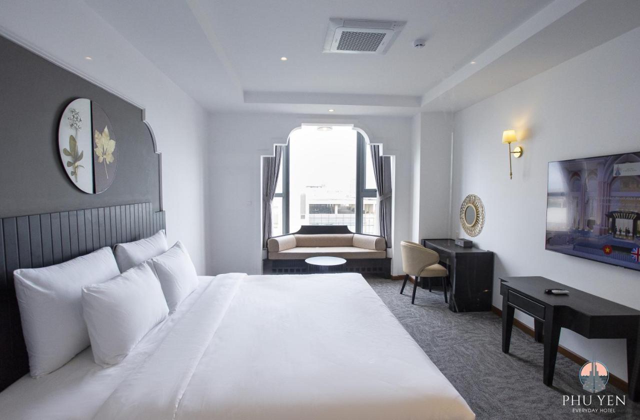 Phu Yen Everyday Hotel Туй Хоа Екстериор снимка