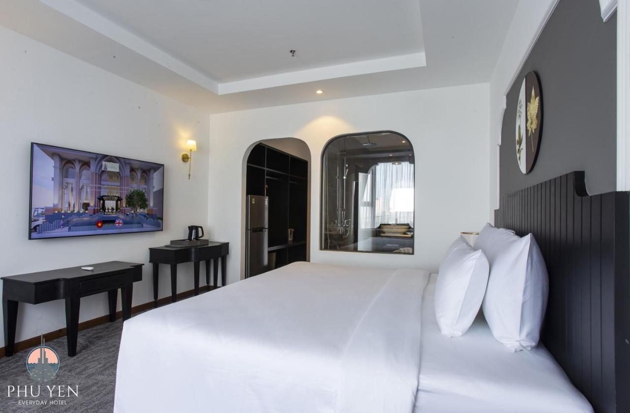 Phu Yen Everyday Hotel Туй Хоа Екстериор снимка